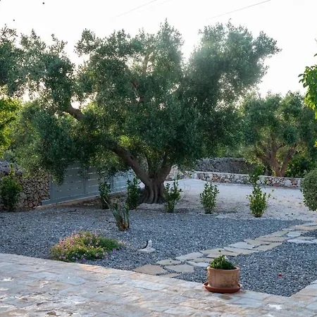 Philos * Ostuni
